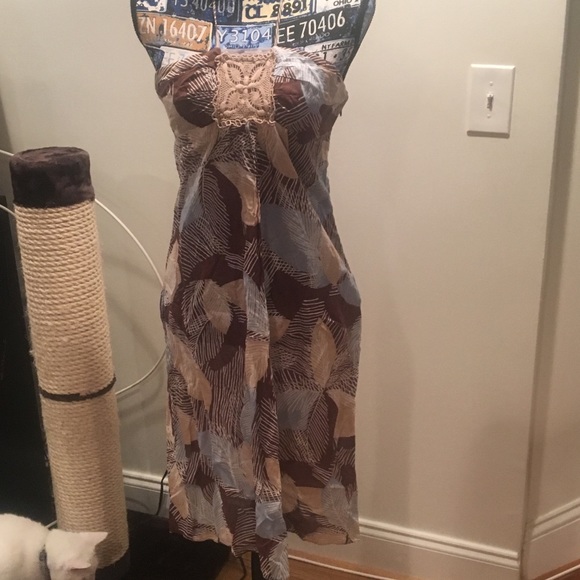 Dress - Picture 2 of 3